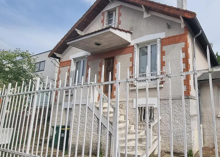 Charmante Maison De 12 Personnes Pres De Paris